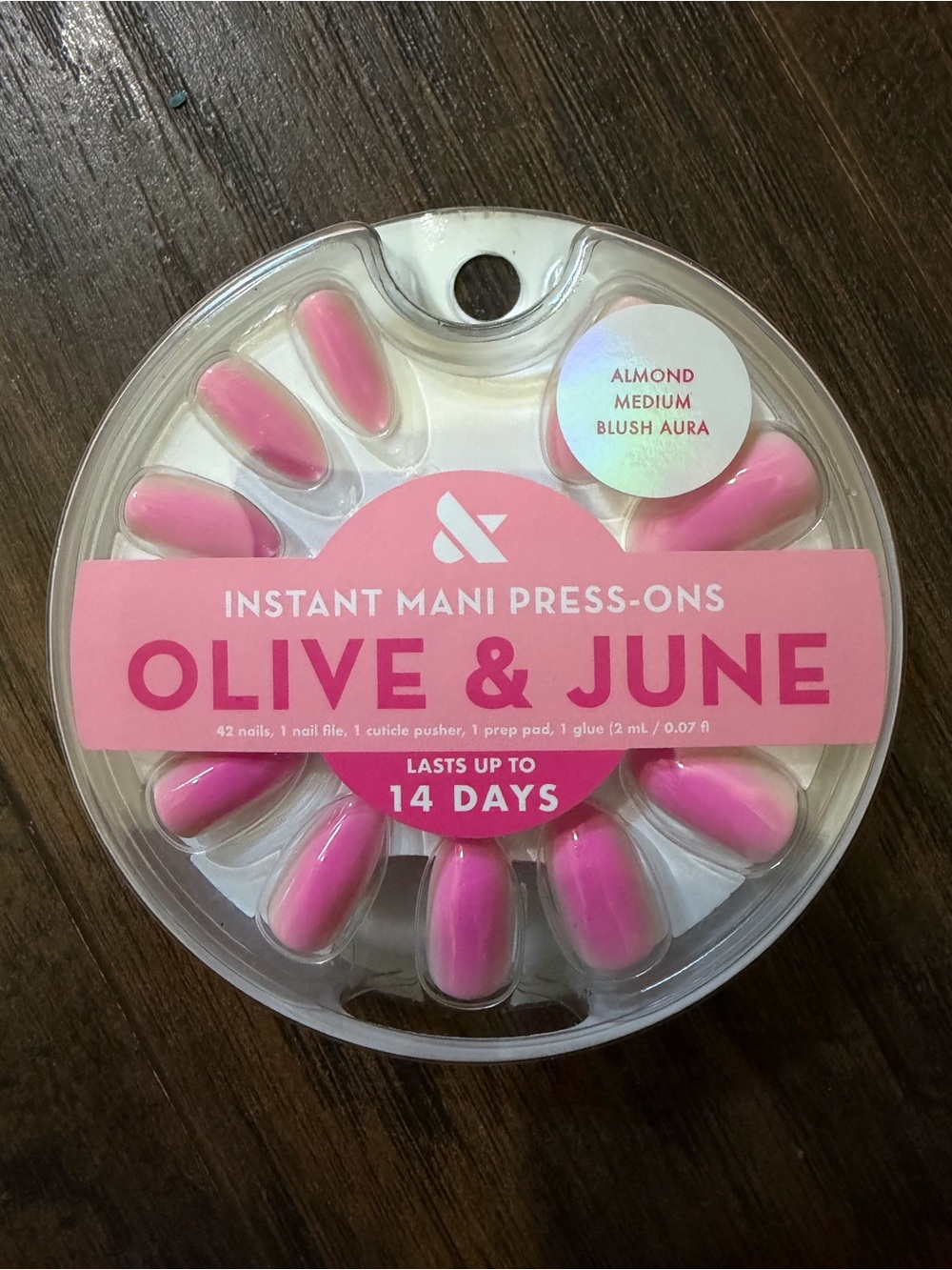 Olive & June Almond Medium Blush Aura Press-On Nails - Pink